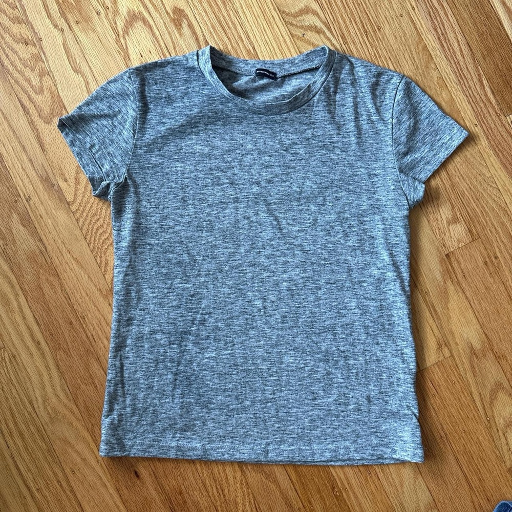 Brandy Melville gray tee XS/S